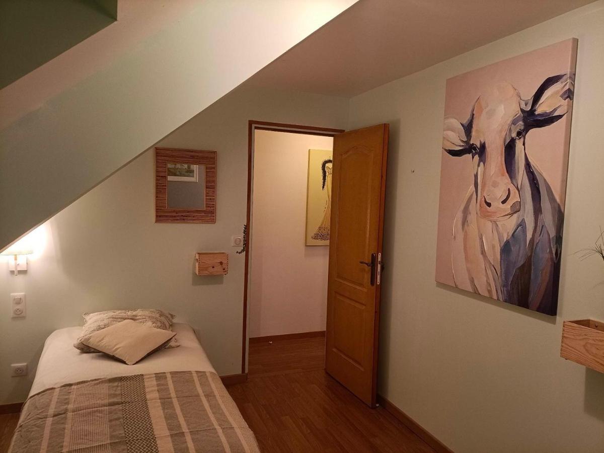 Le Moulin De Benneville Chambres D'Hotes, Petit Dejeuner Compris Cahagnes Εξωτερικό φωτογραφία